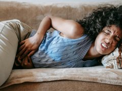 艾包热敷肚子的作用原理与正确使用方法详解