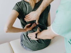 腰椎间盘突出腿发凉？3类科学方法帮你缓解不适